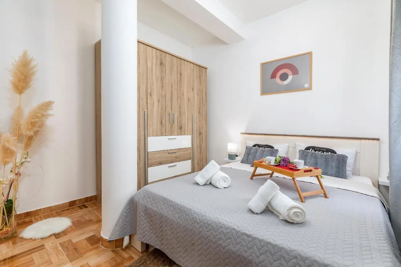 Apartment Mia Pula