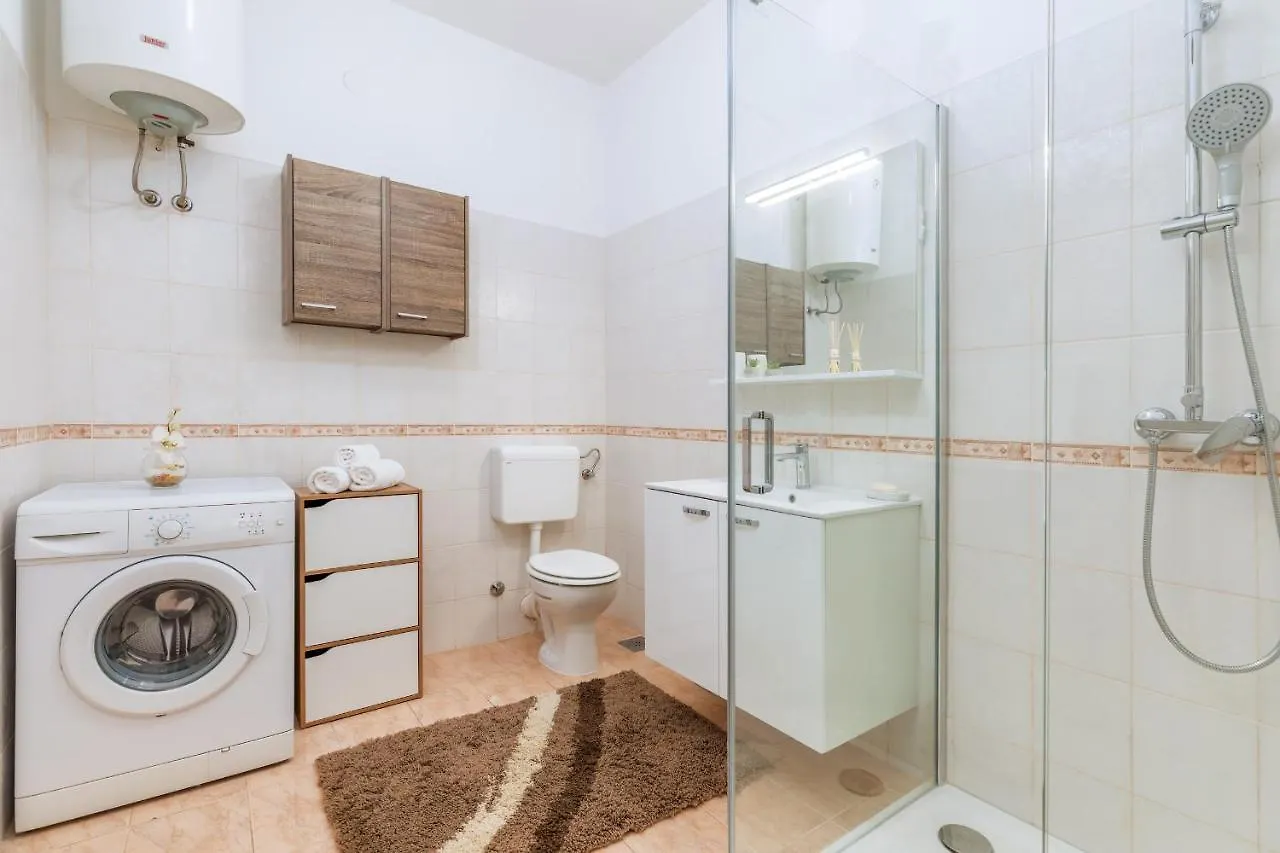 Apartment Mia Pula